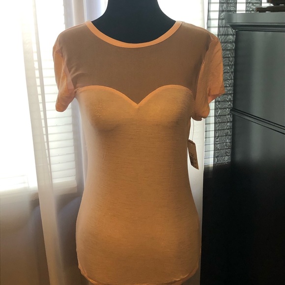 Candie’s Top - Picture 4 of 8